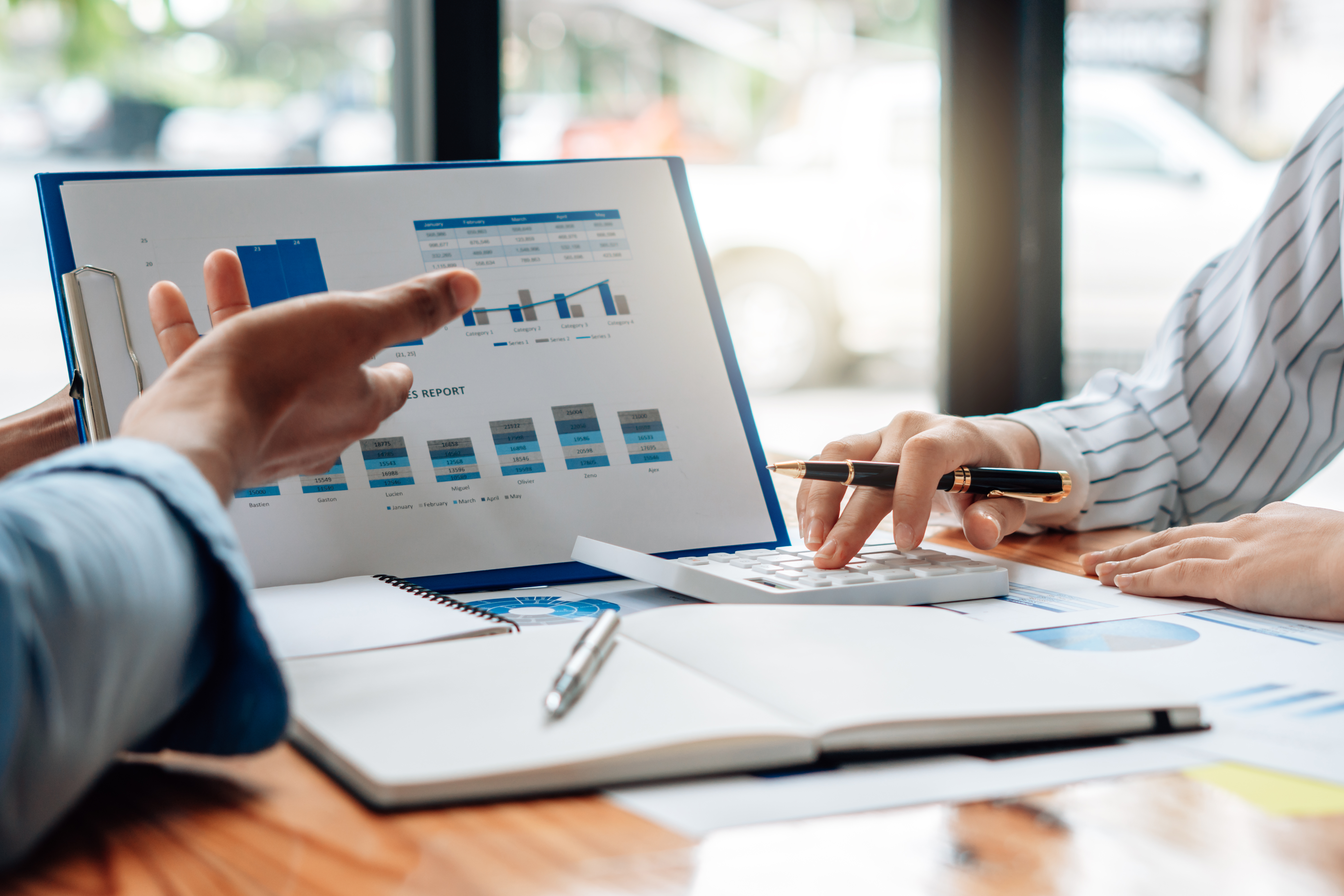 Más que un CRM: La IA que predice y optimiza tu embudo de ventas